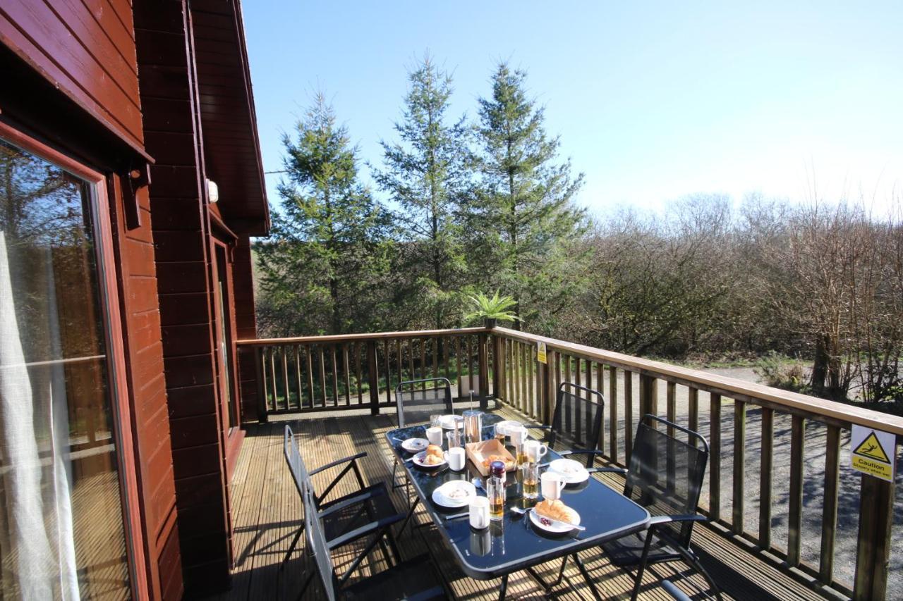 Hartland Hideaway Lodge Woolfardisworthy  外观 照片