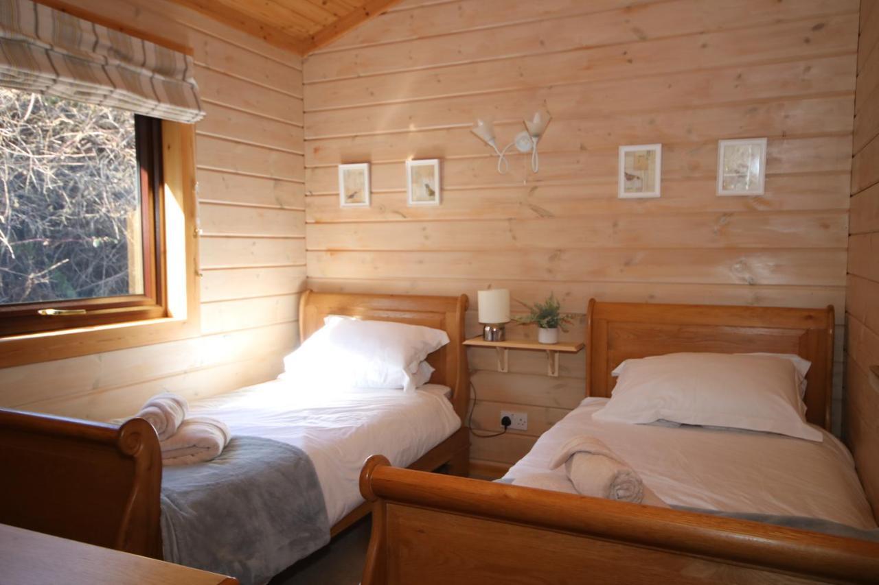 Hartland Hideaway Lodge Woolfardisworthy  外观 照片